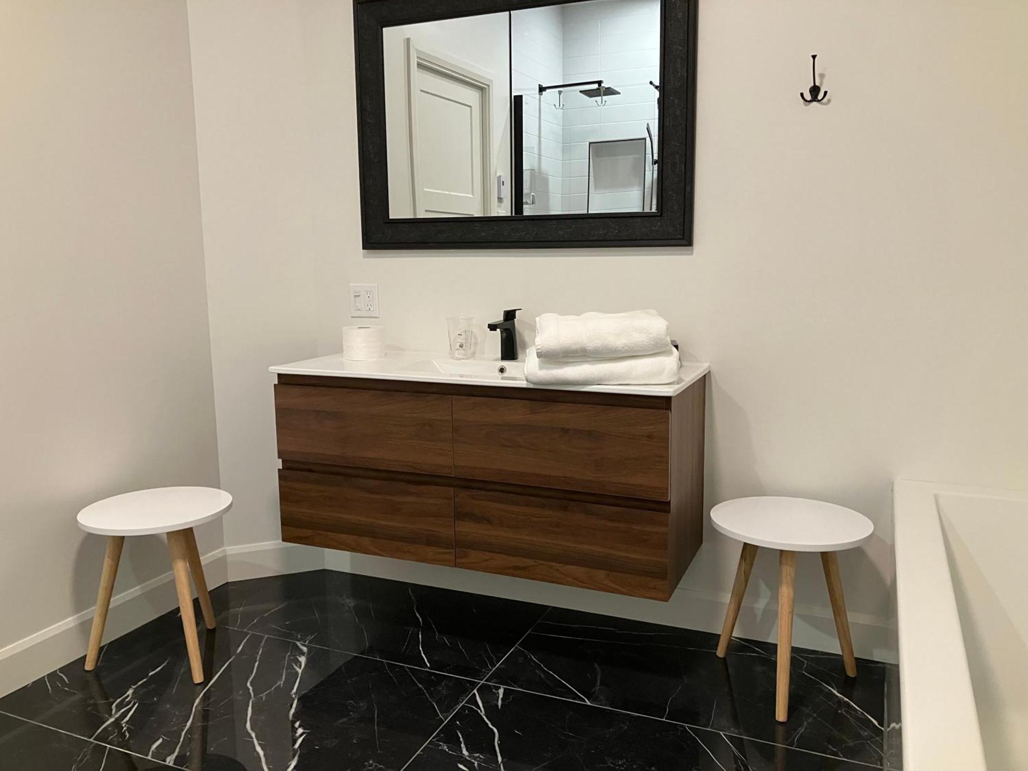 Yin Et Yang Apartman Sainte-Anne-de-Beaupré Kültér fotó