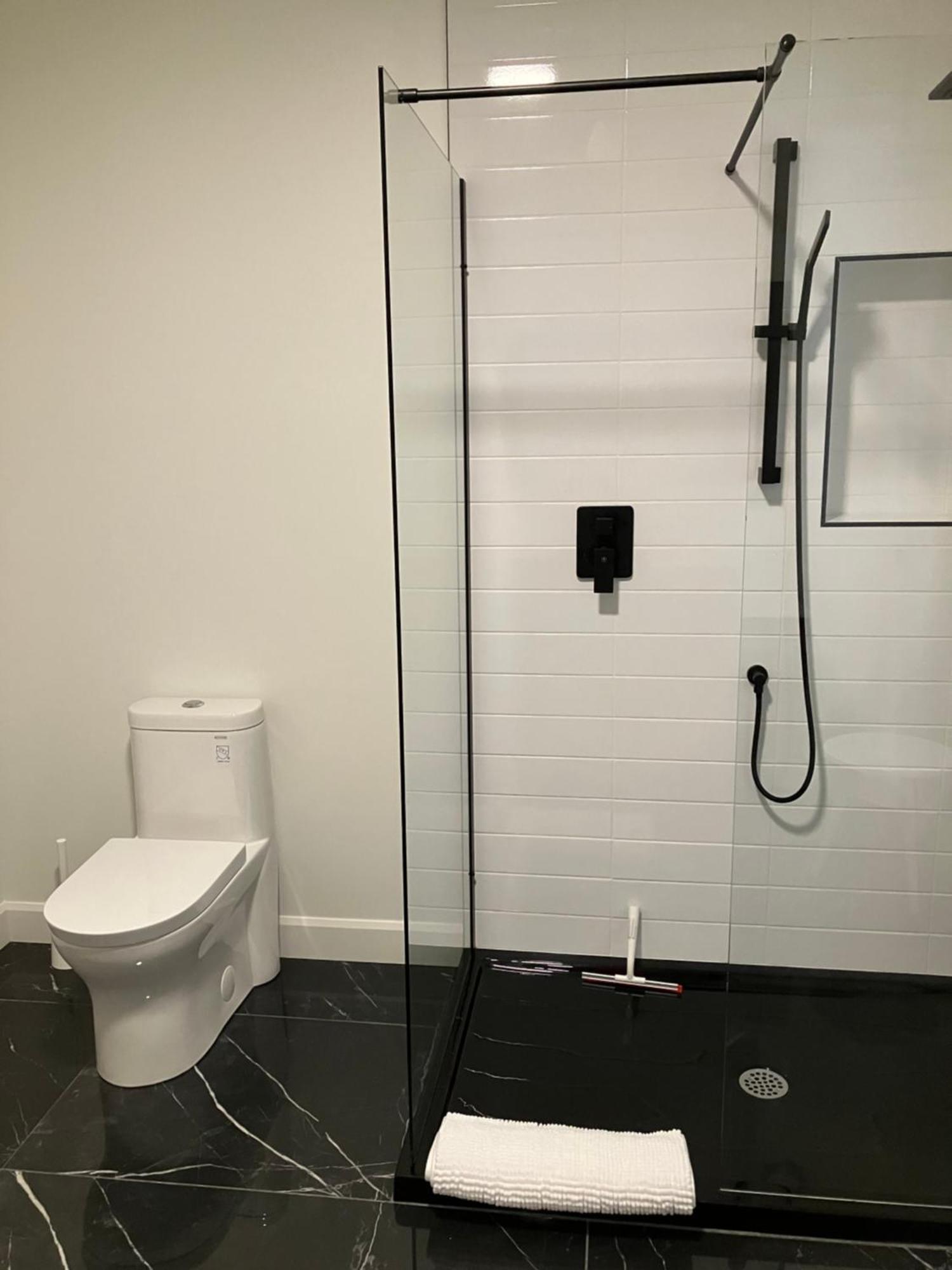 Yin Et Yang Apartman Sainte-Anne-de-Beaupré Kültér fotó